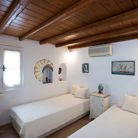 Anemoessa Villas With Pool Holiday home *