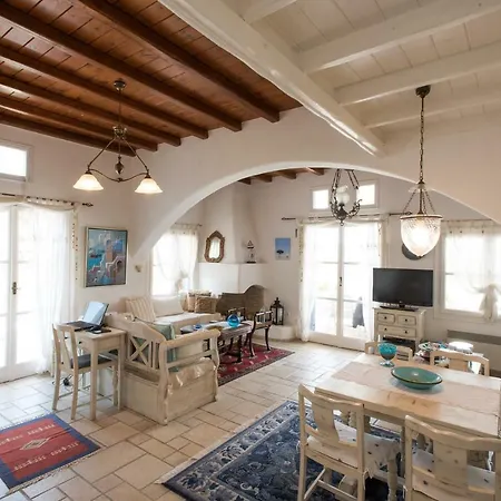Holiday home Anemoessa Villas With Pool *